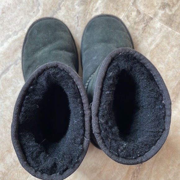 Black Uggs - Picture 3 of 3